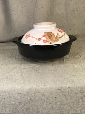 Japanese Pottery Clay Pot Donabe (7.1”) Pink Cherry Bios Hand Painted Floral Lid